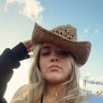 G. - @gracerushwrth - Instagram
