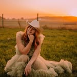 Grace Rush - @gracerush75 - Instagram