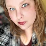 Grace Stanfield - @thegirlwhorose - Instagram