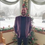 Gregory Cobb - @hobbnobbgcobb - Instagram