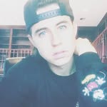 @whitegrier - Instagram