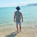 Angus Gillies - @gusgillies - Instagram