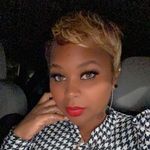 Gwen Bell - @classy_gwen - Instagram
