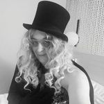 Lady Gwen and Mister Hyde - @ladygwen_misterhyde - Instagram