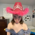 gwen stanton - @gwenstanton12 - Instagram