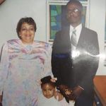 Gwendolyn Gresham - @shesahandfullove - Instagram
