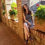 Hailey Brock - @haileybrockmusic - Instagram