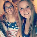 Hailey Bush - @littlebushh - Instagram