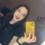 Hailey Dwyer - @fa1rysquadmother - Instagram