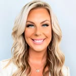 Hailey Gibbs - @haileyslayshair - Instagram