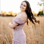 Hailey Hart - Facebook