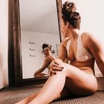 Hailey - @hailey_paris1 - Instagram