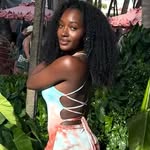 Haylo - @hailey.i.paris - Instagram
