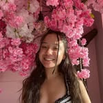 Hailey Santos🌺 - @yelliiah - Instagram