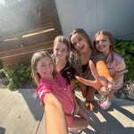 Hailey Simmons - @hailey_14_28 - Instagram