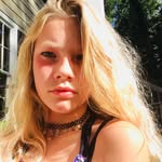Hailey Stankus - @queen_is_hh - Instagram