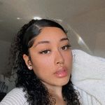 Hailey Villa - @52villa - Instagram