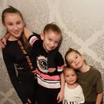 Hayley Wray - @hayley.wray.5 - Instagram