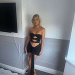 hallie jones - @haljones.xx - Instagram