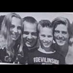 S-0548 - @hallinkscott - Instagram