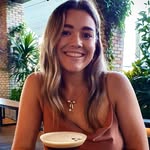 Hayley Calvert - @hayleycalvert_ - Instagram