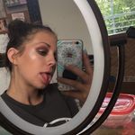 haley glover - @haleyydoesmakeupp - Instagram