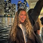 Haley Harvey - @hay.macarena - Instagram