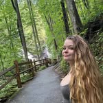 Hayley Lindquist - @hayley3522 - Instagram