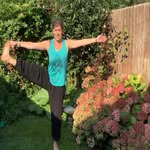 Hayley Locke - @hayleylockeyoga - Instagram