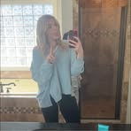 Hailey Paris - Facebook