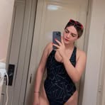 Hayley Rowland - Facebook