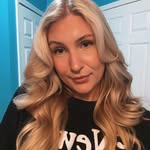 Hals - @haleyschillinger - Instagram