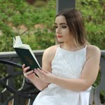 haley simmons - @book_worm_haley - Instagram
