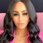 Hayley Wakefield - @hayley.sells.dream.cars - Instagram