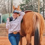 Halie Deno - @wild_card_photographyh - Instagram