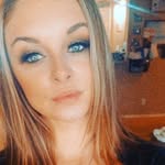 Halie Lopez - @momsdabomb_96 - Instagram
