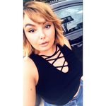 Halle Wright - @hakawri - Instagram