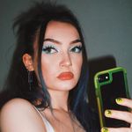 hallie 💗 - @hallielawrenceee - Instagram