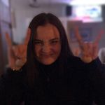 Hal - @hallie_ruby - Instagram