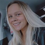 Hallie Simon - @hallie.simon56 - Instagram