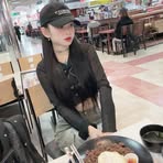 Han Ye Jin - Facebook