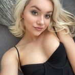 Hana Moore - Facebook