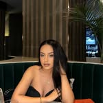 Hana Walker - @hanawalkerofficial - Instagram