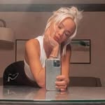 Rebecca - @hanawalker650 - Instagram