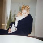 @rose_hank_rose - Instagram