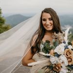 Hanna Clay Lyons - @hanna_clay_lyons - Instagram