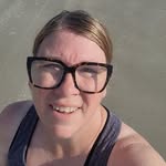 Hannah Ault Clough - @saltyseasgirl - Instagram