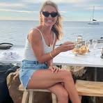Hannah Beckett - Facebook