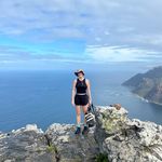 Hannah Connelly - @holistically_han - Instagram