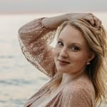 Hannah Flick - @thirdcoastblonde - Instagram